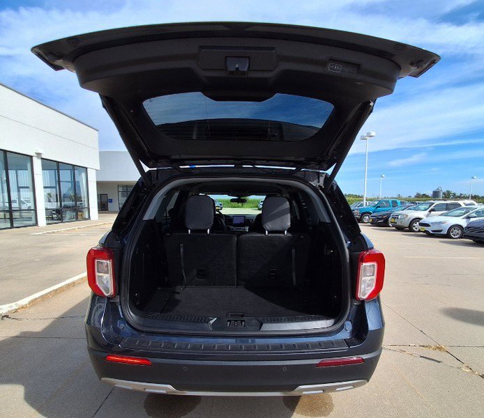 Used 2023 Ford Explorer XLT w/ Equipment Group 202A image 22