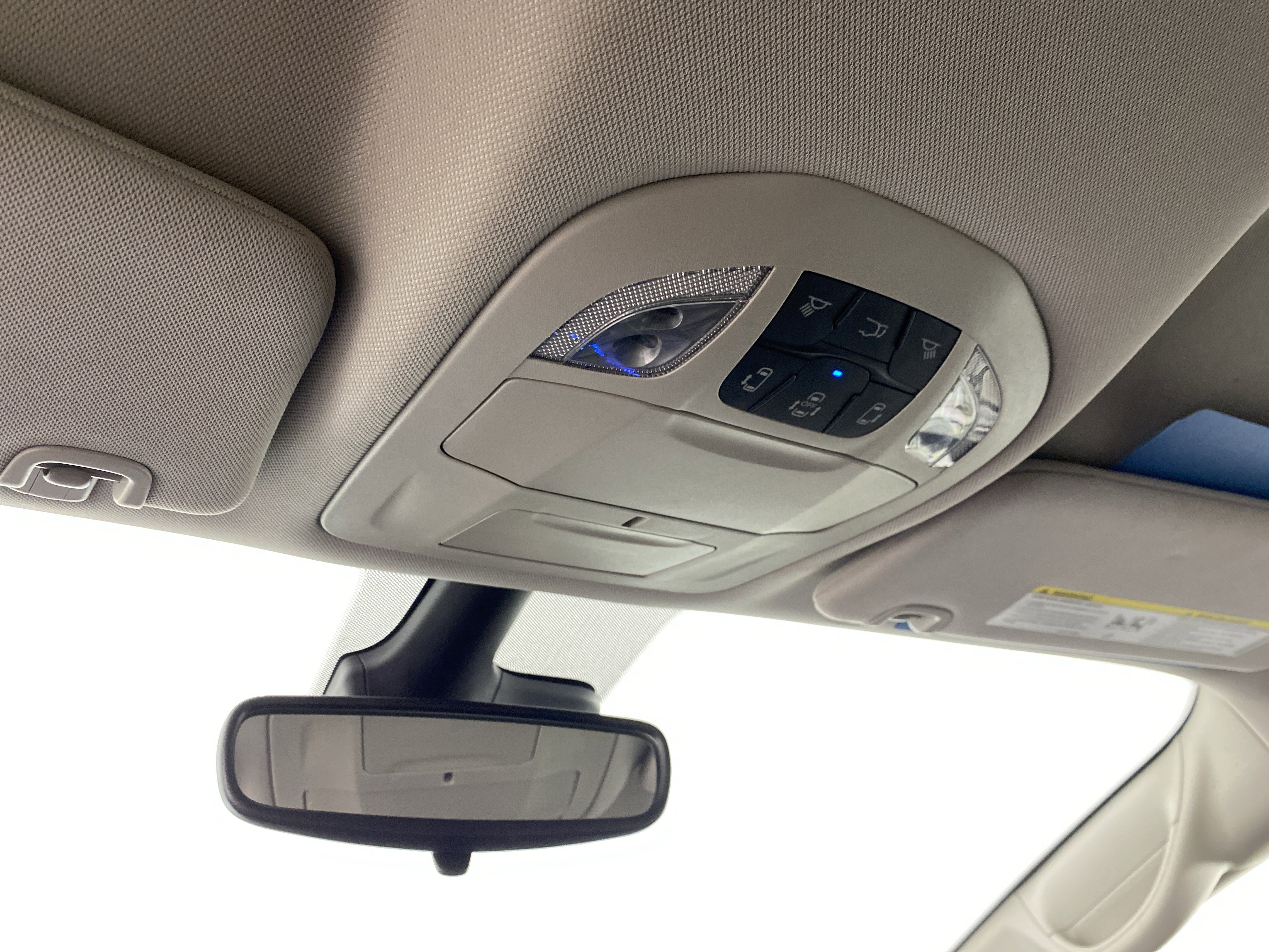 Used 2024 Chrysler Pacifica Touring-L image 26