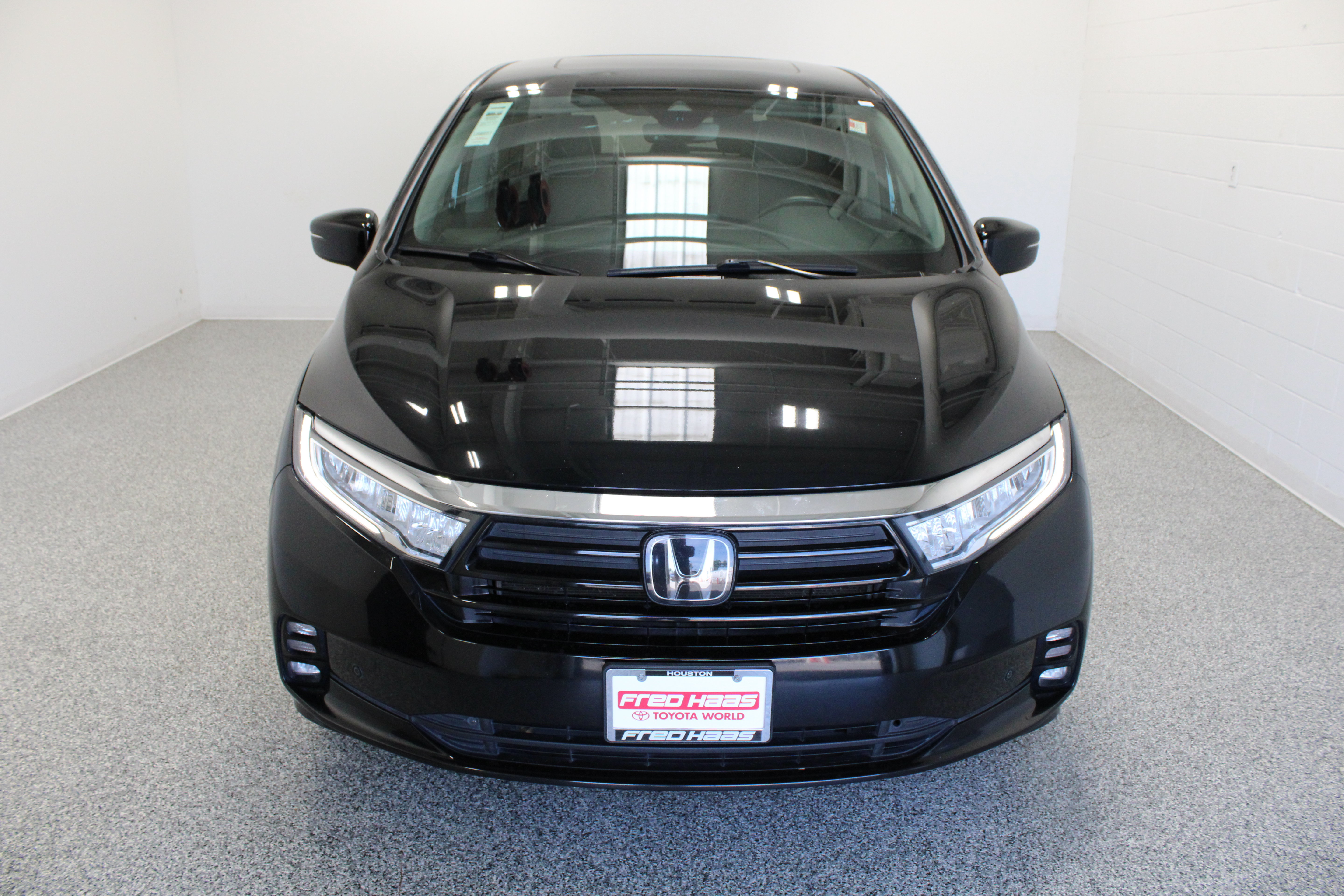 Used 2022 Honda Odyssey Elite image 3