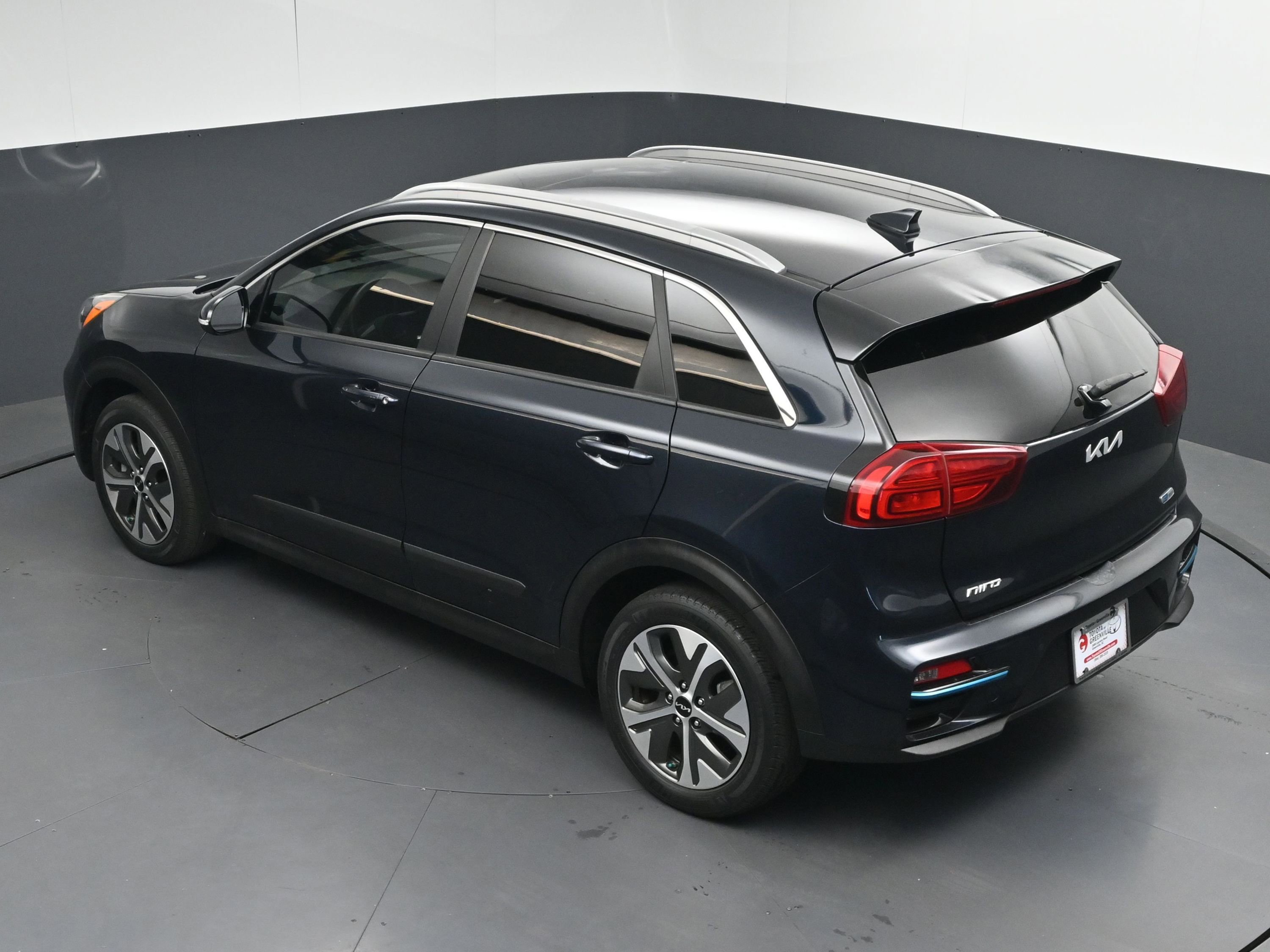 Used 2022 Kia Niro EX Premium image 37