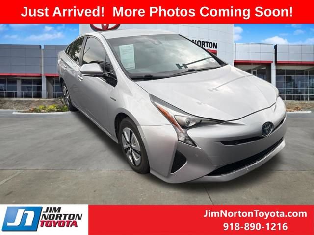 Used 2018 Toyota Prius Two w/ Prius Two Safety Plus Package FWD image 6