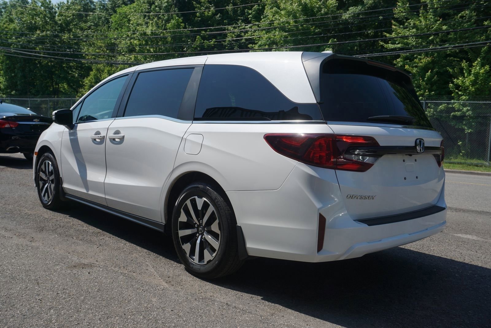 Used 2025 Honda Odyssey EX-L image 6
