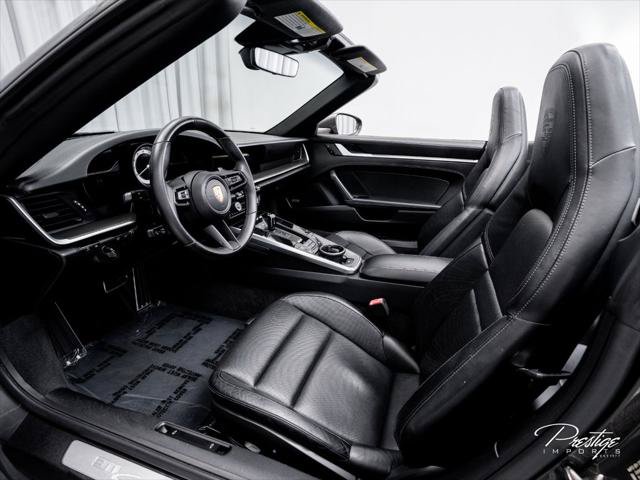 Used 2020 Porsche 911 Carrera 4S AWD/4WD image 28