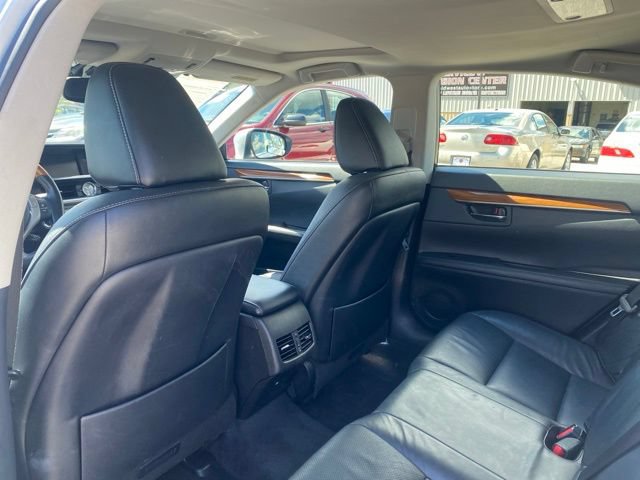 Used 2013 Lexus ES 300h w/ Luxury Pkg FWD image 17
