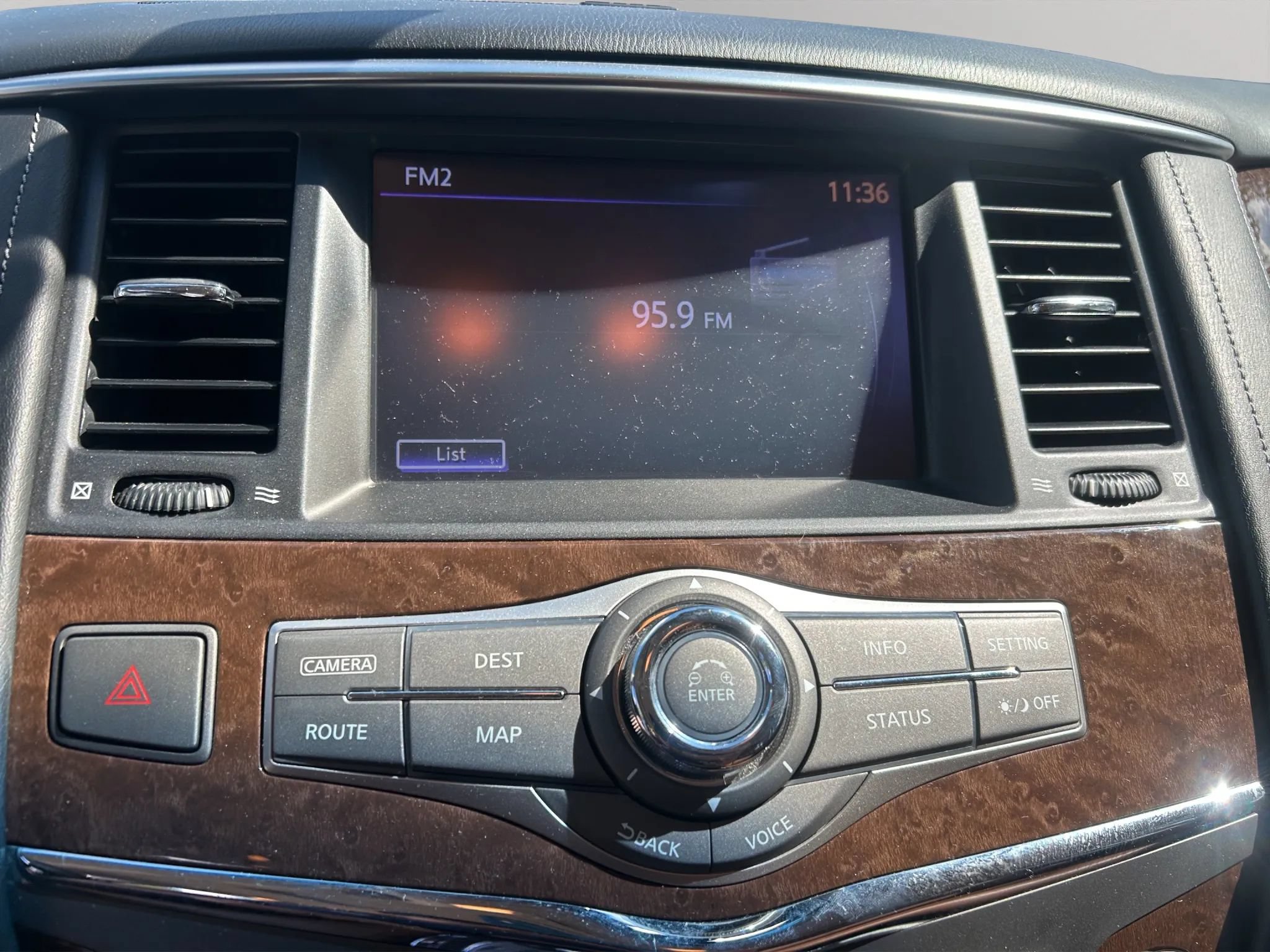 Used 2017 INFINITI QX80 Signature Edition RWD image 15