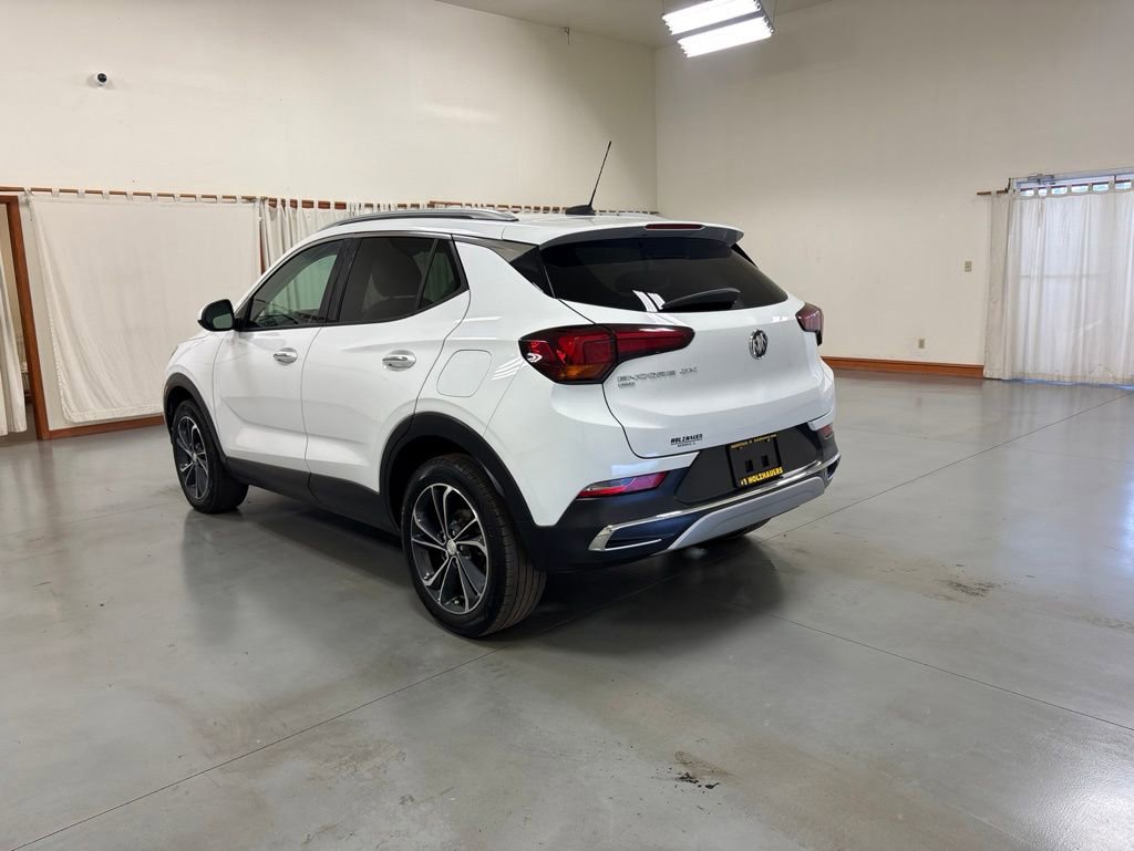 Used 2021 Buick Encore GX Essence AWD/4WD image 5