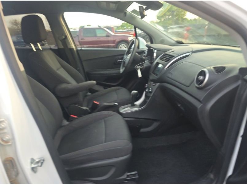 Used 2016 Chevrolet Trax LT image 28