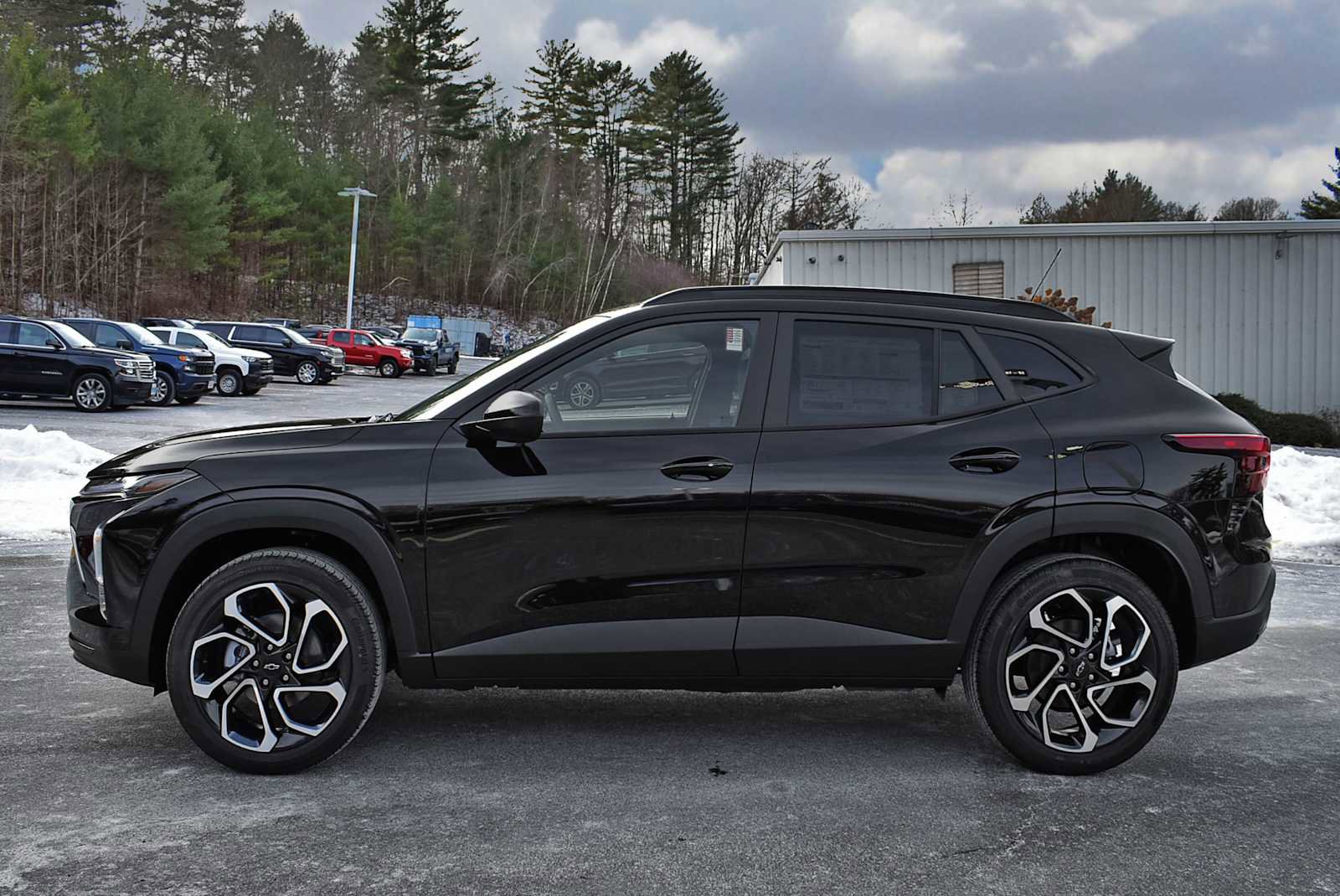 New 2026 Chevrolet Trax RS w/ Sunroof Package image 4