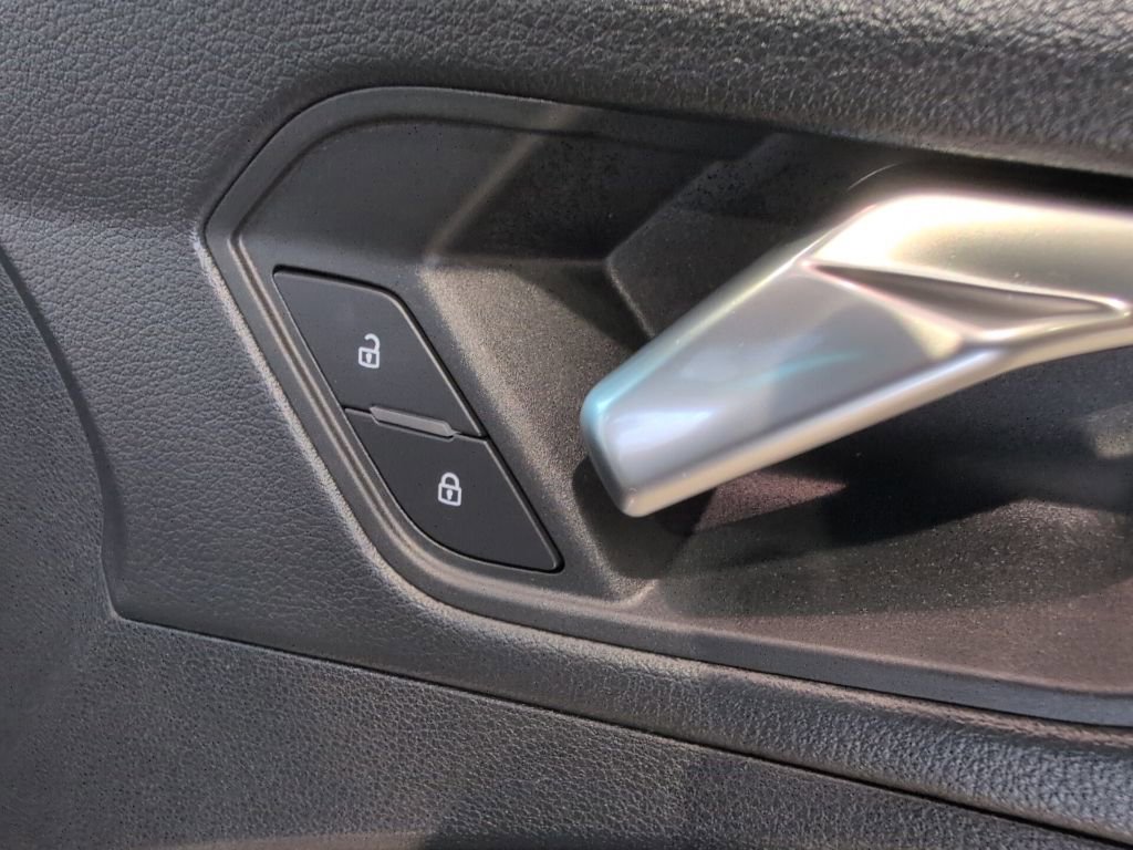 Used 2024 Audi Q3 2.0T Premium Plus w/ Premium Plus Package image 49