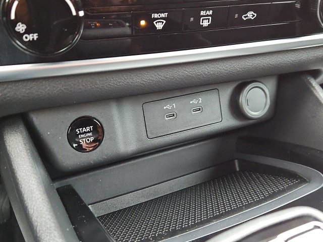 Used 2024 Nissan Rogue S image 37