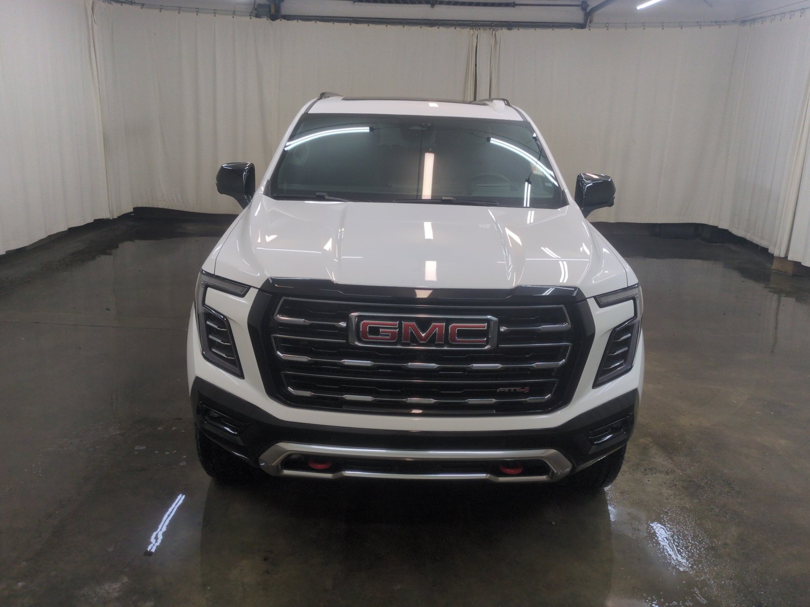 New 2026 GMC Yukon AT4 w/ AT4 Premium Package AWD/4WD image 2