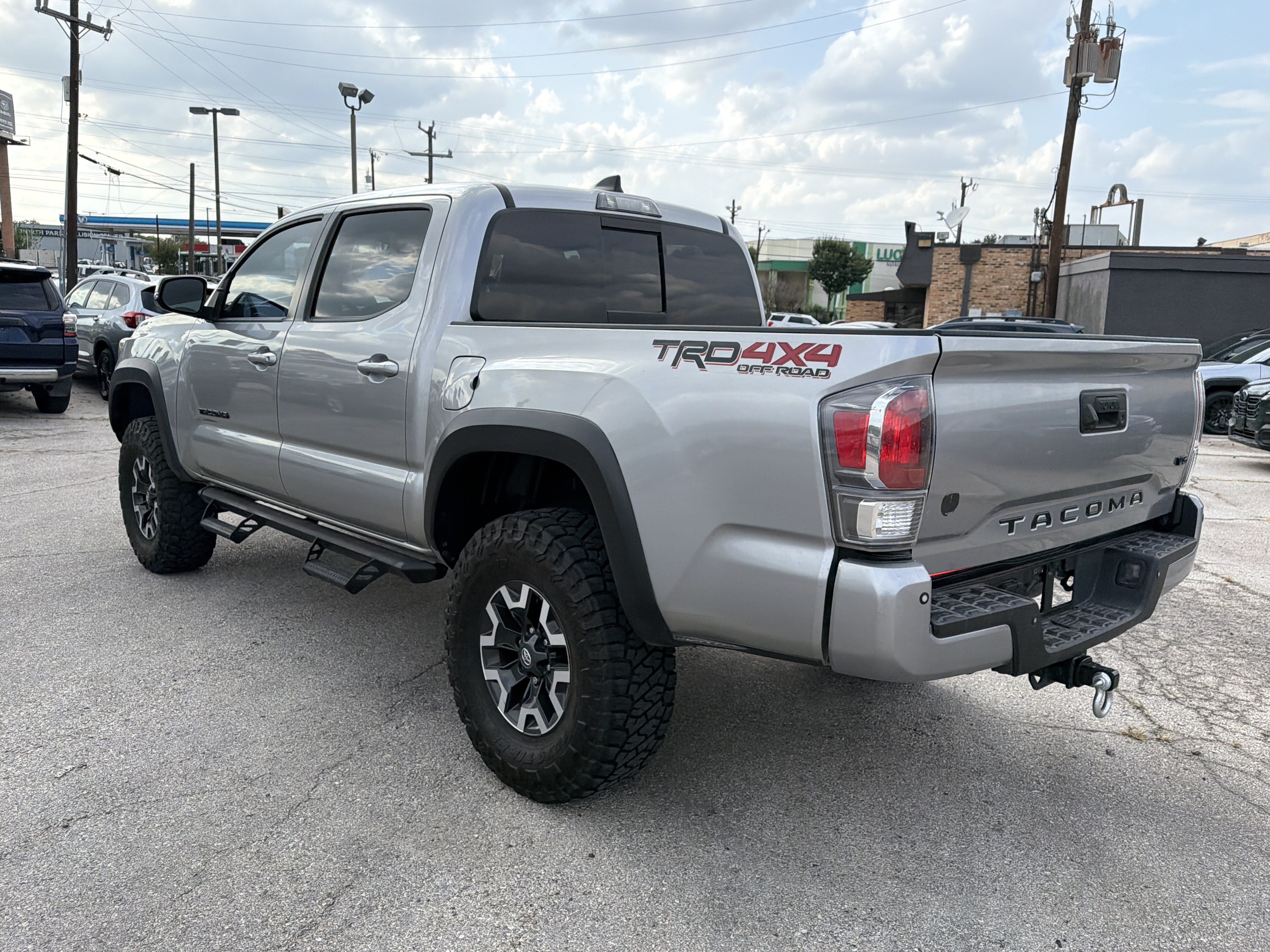 Used 2021 Toyota Tacoma TRD Off-Road w/ Technology Package AWD/4WD image 6
