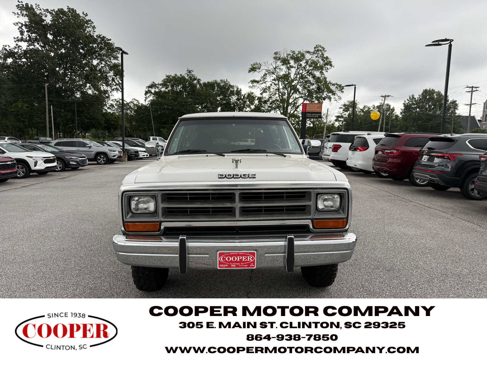 Used 1989 Dodge Ramcharger 4WD image 2