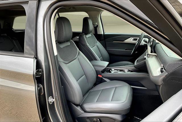 New 2026 Ford Explorer Active w/ Active Comfort Package image 25
