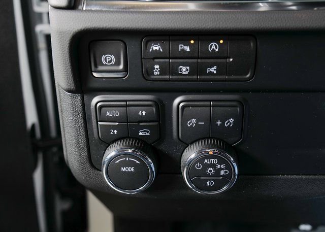 Used 2025 Chevrolet Tahoe LT w/ Comfort Package image 22