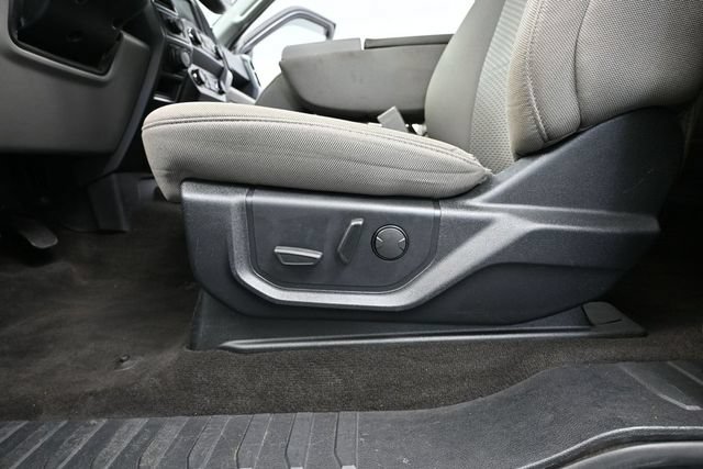 Used 2019 Ford F150 XLT w/ Equipment Group 302A Luxury AWD/4WD image 15