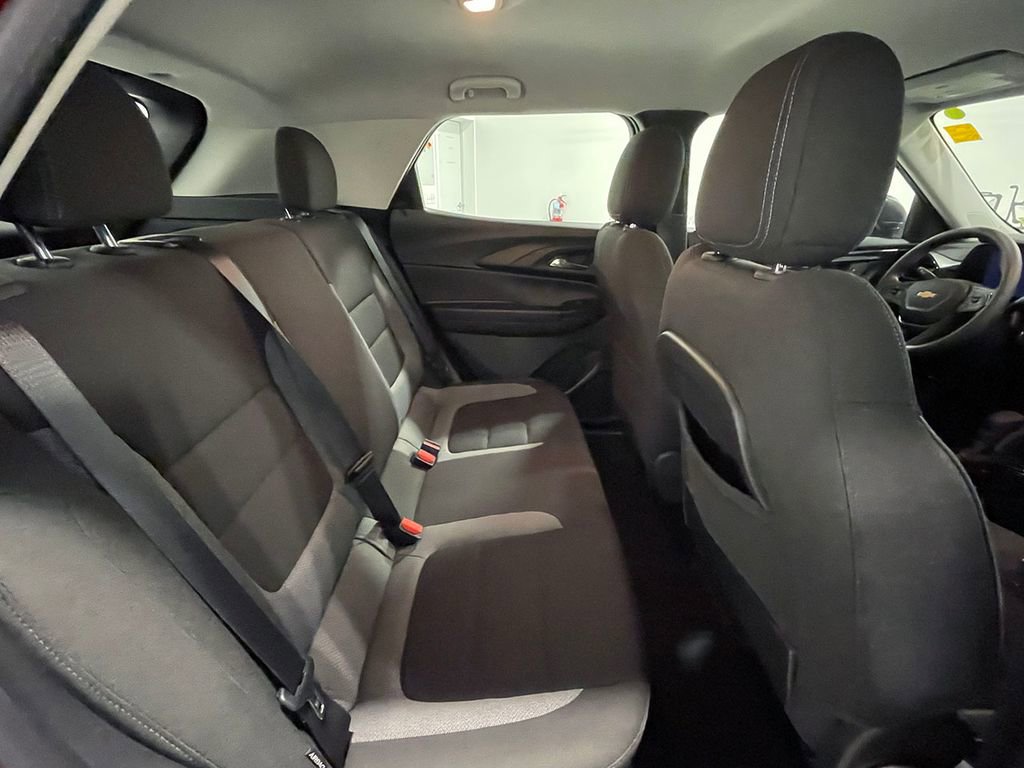 Used 2024 Chevrolet TrailBlazer LS image 21