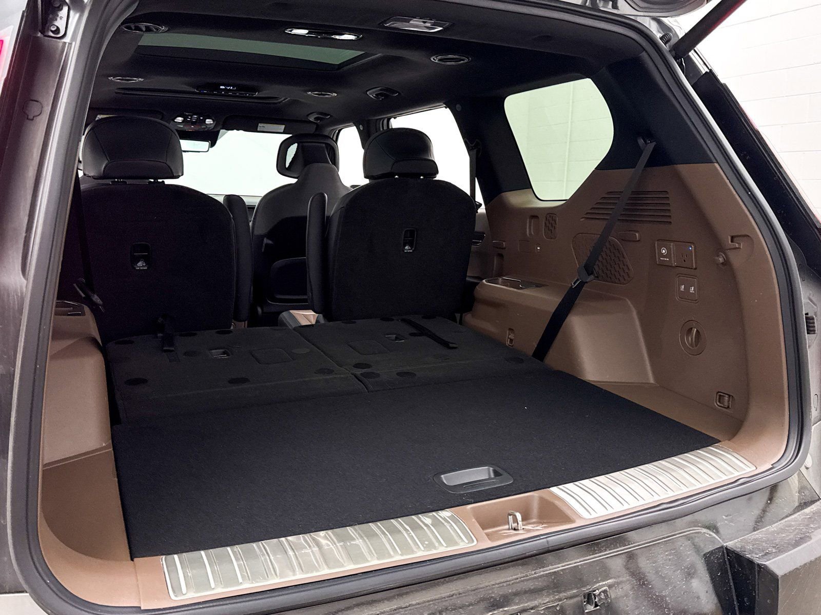 Used 2024 Kia EV9 GT-Line image 34