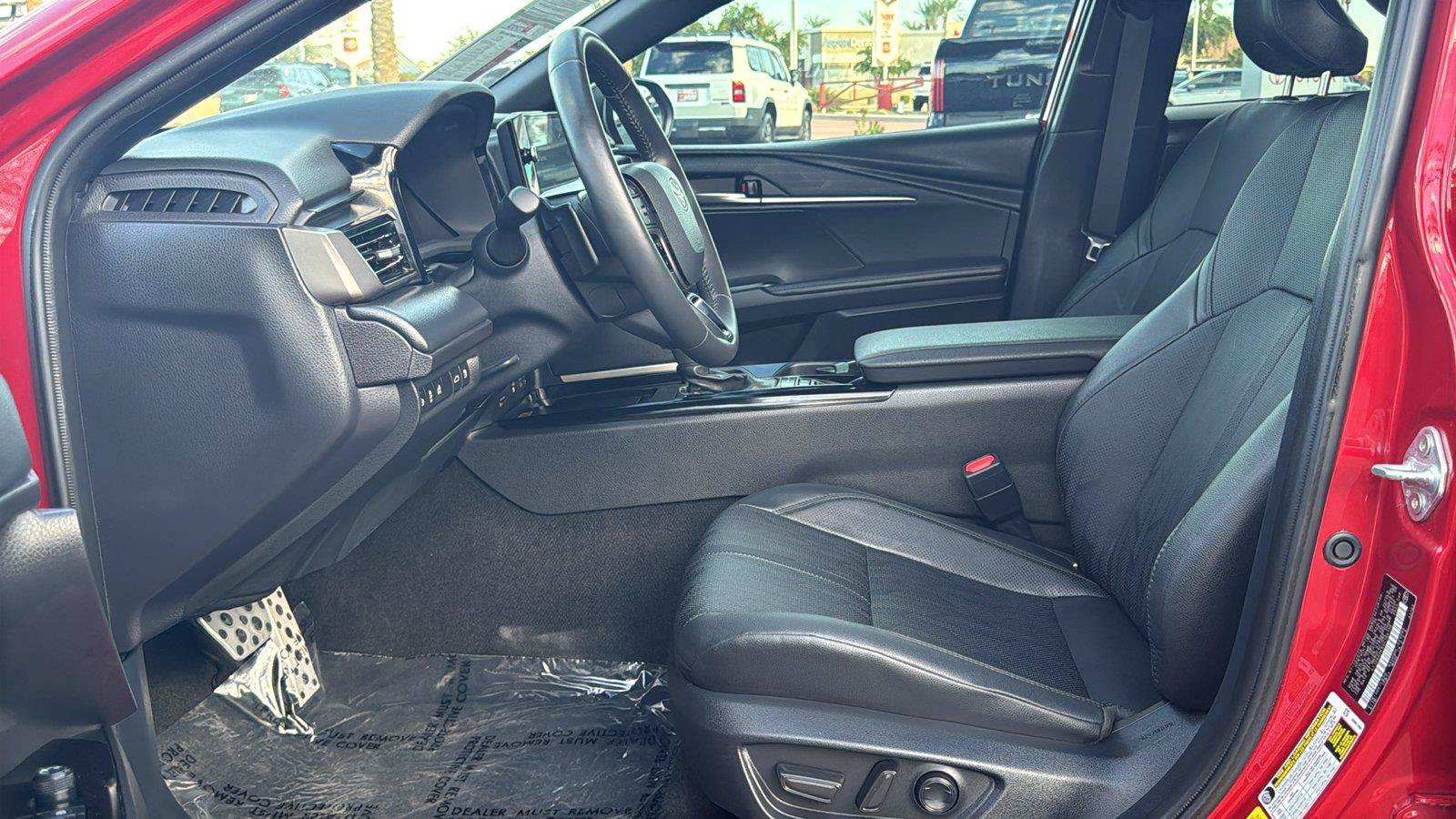Used 2025 Toyota Camry XSE FWD image 27