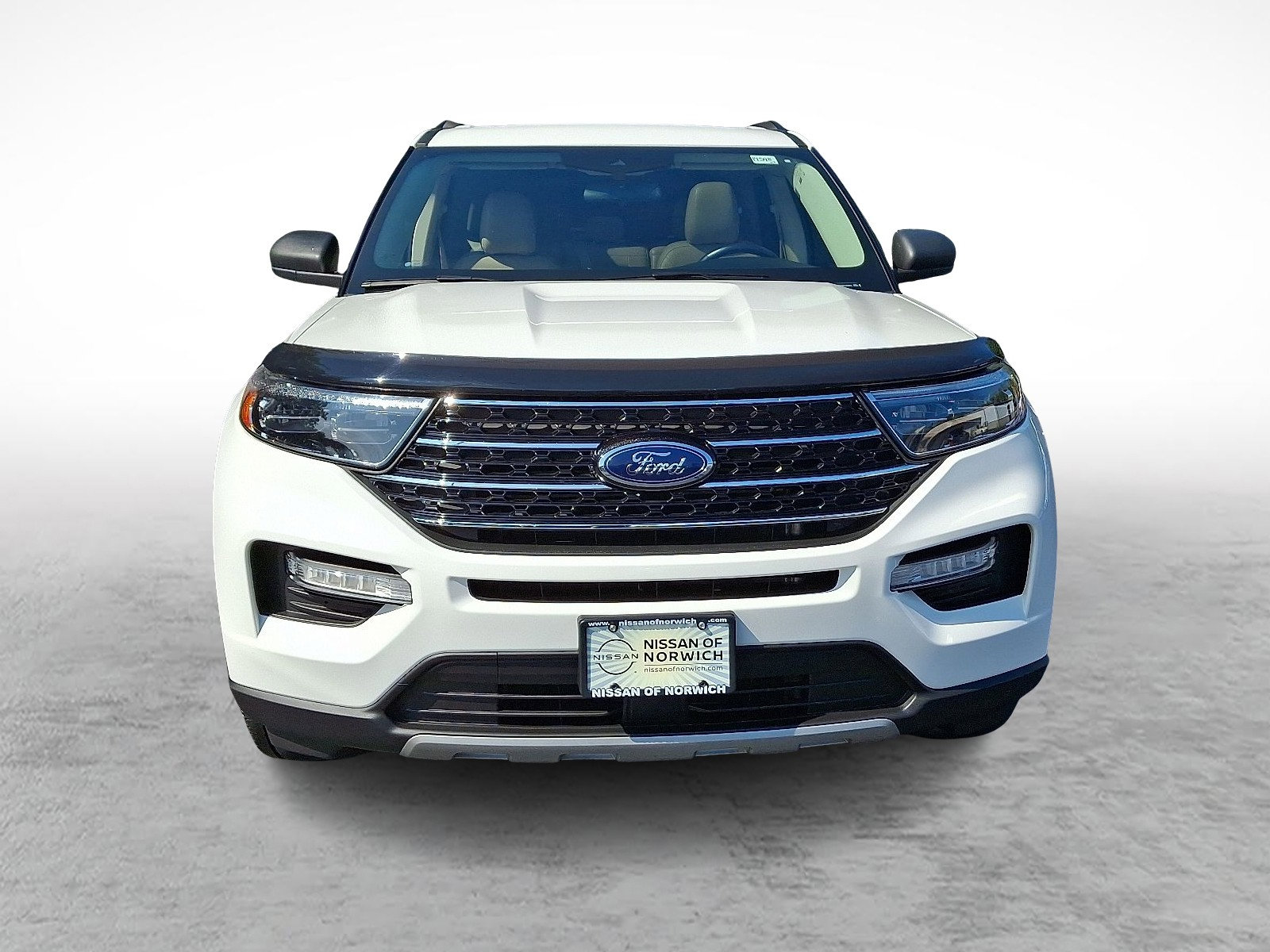 Used 2020 Ford Explorer XLT w/ Equipment Group 202A image 2