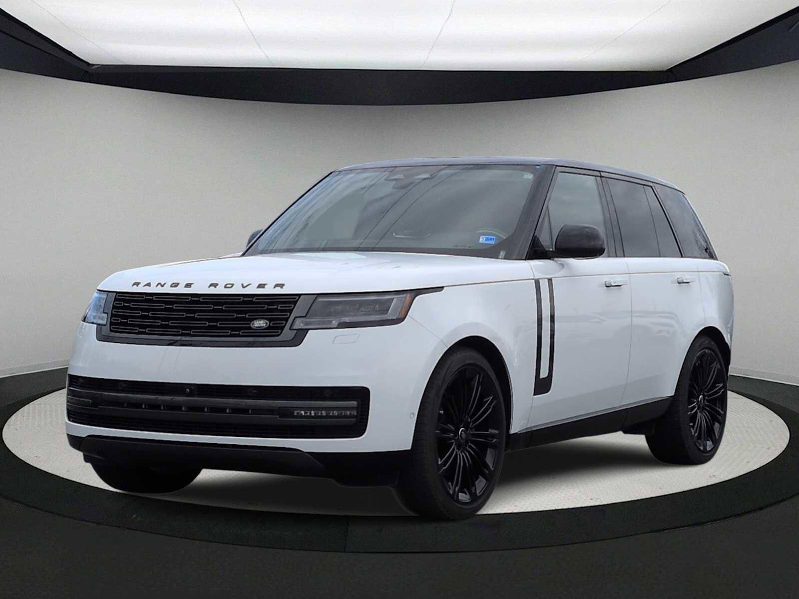 Used 2024 Land Rover Range Rover SE AWD/4WD image 4