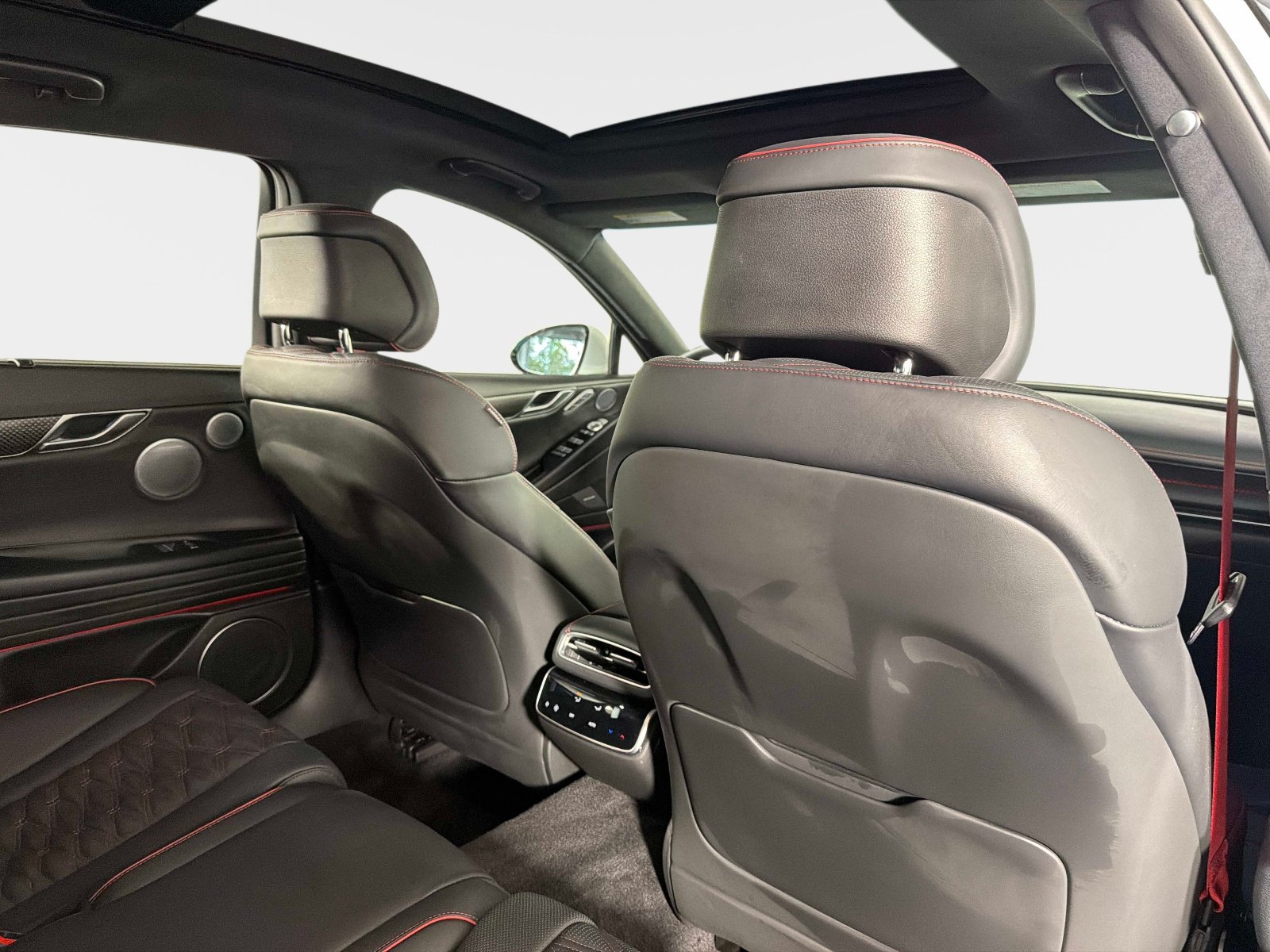 Used 2025 Genesis G80 3.5T Sport Prestige AWD/4WD image 30
