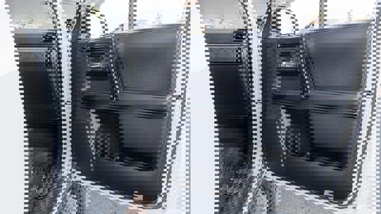 Used 2016 Toyota 4Runner TRD Pro image 37