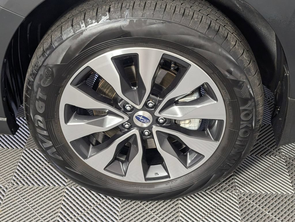 Used 2025 Subaru Outback Limited AWD/4WD image 8