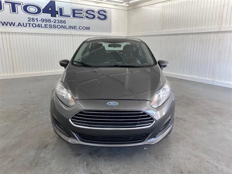 Used 2019 Ford Fiesta SE image 2