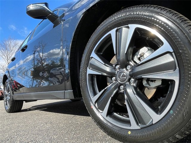 New 2025 Lexus UX 300h AWD image 8