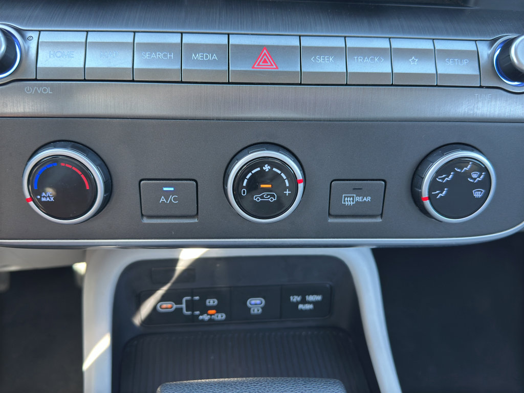 Certified 2024 Hyundai Kona SE image 22