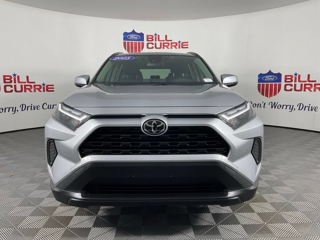 Used 2025 Toyota RAV4 XLE AWD/4WD image 8