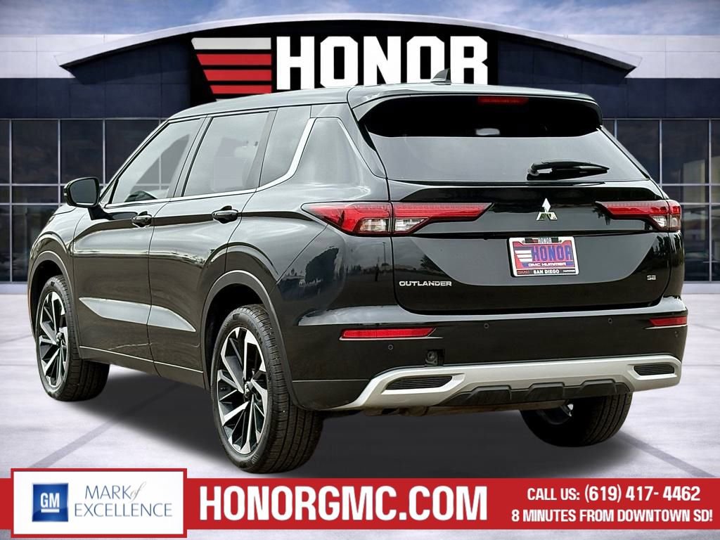 Used 2022 Mitsubishi Outlander SE image 5