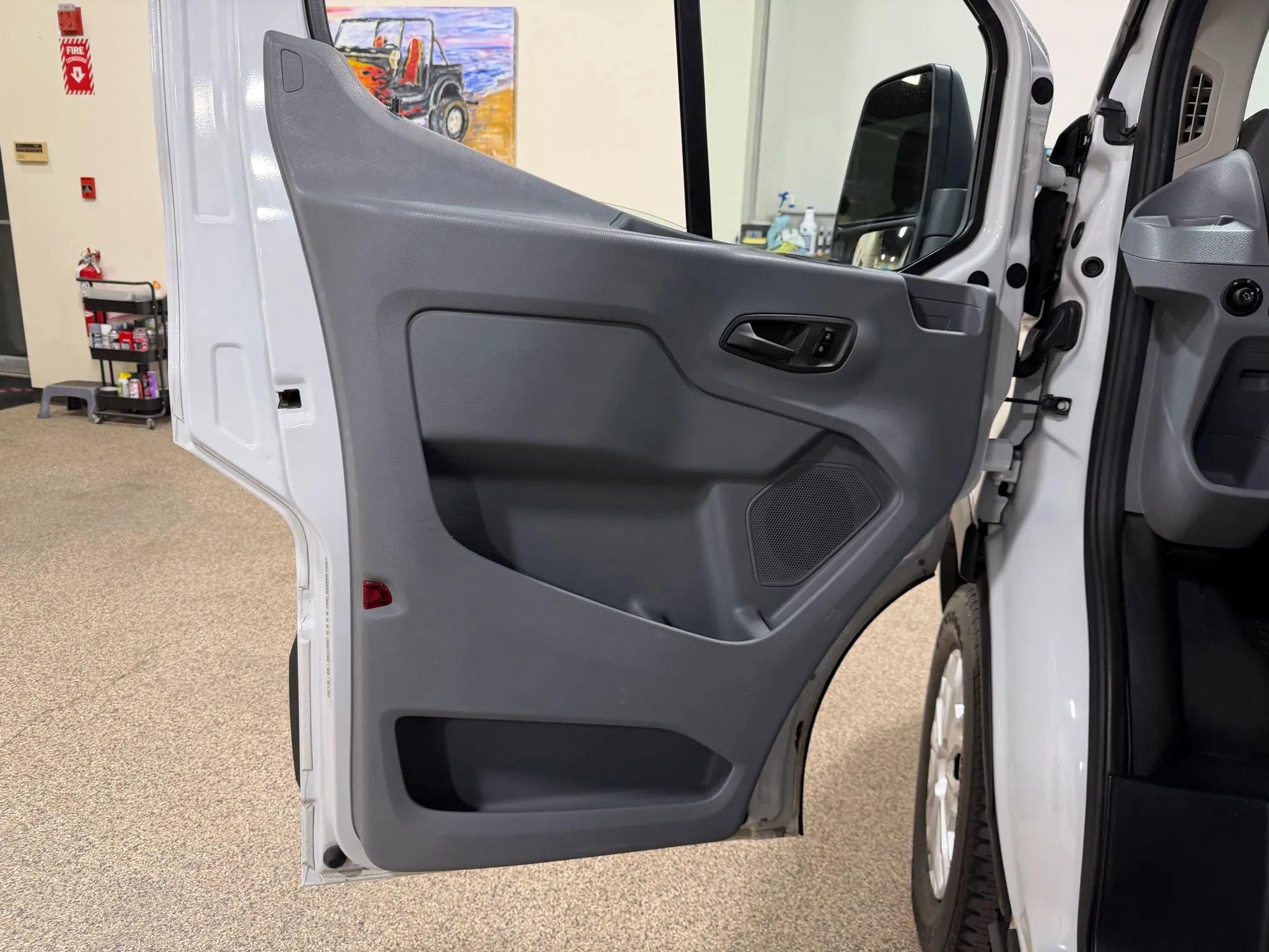 Used 2015 Ford Transit 250 148 Medium Roof RWD image 23