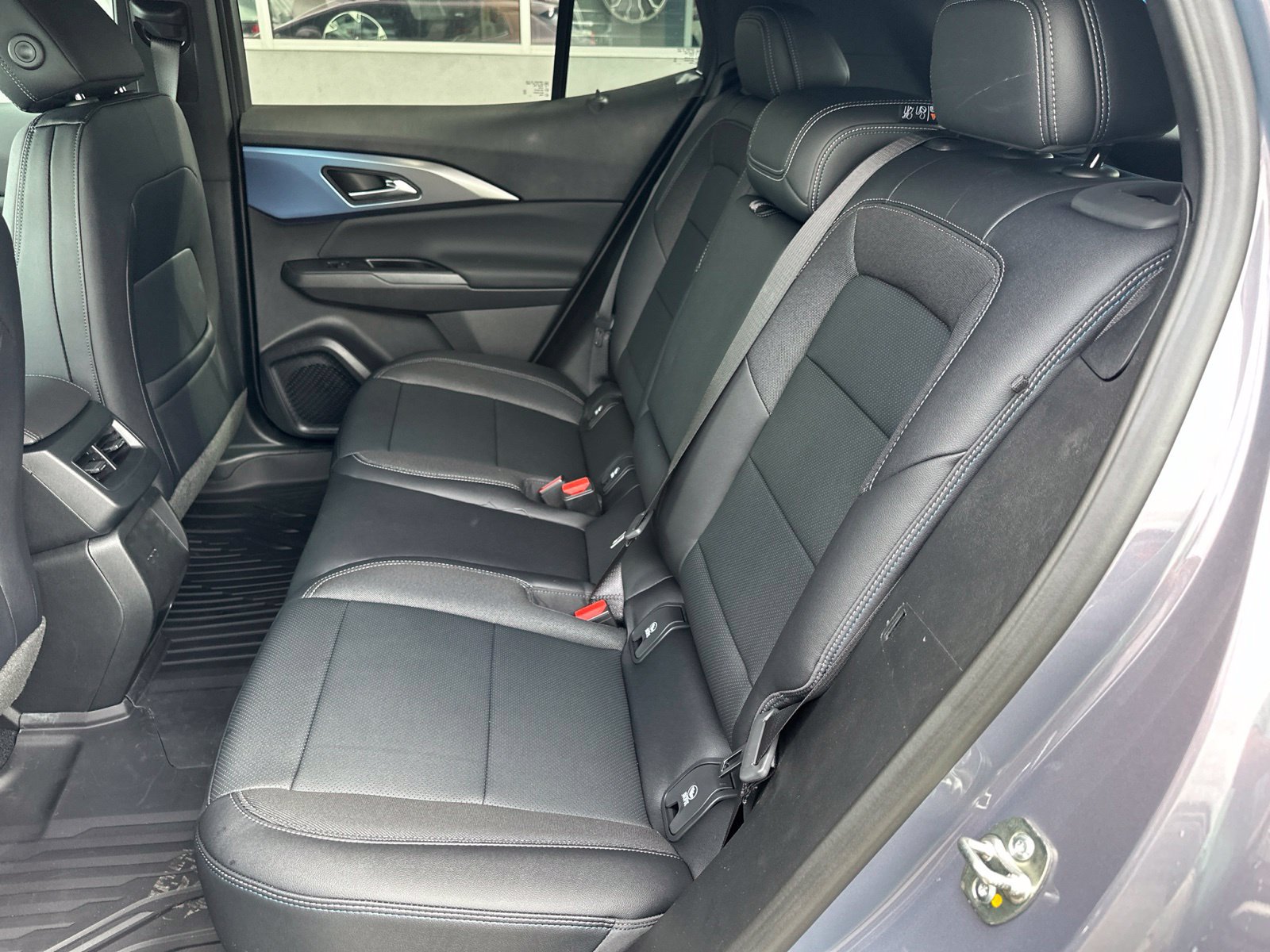 New 2026 Chevrolet Equinox EV LT FWD image 12