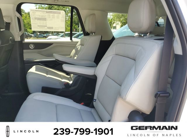 New 2026 Lincoln Navigator L Reserve AWD/4WD image 19