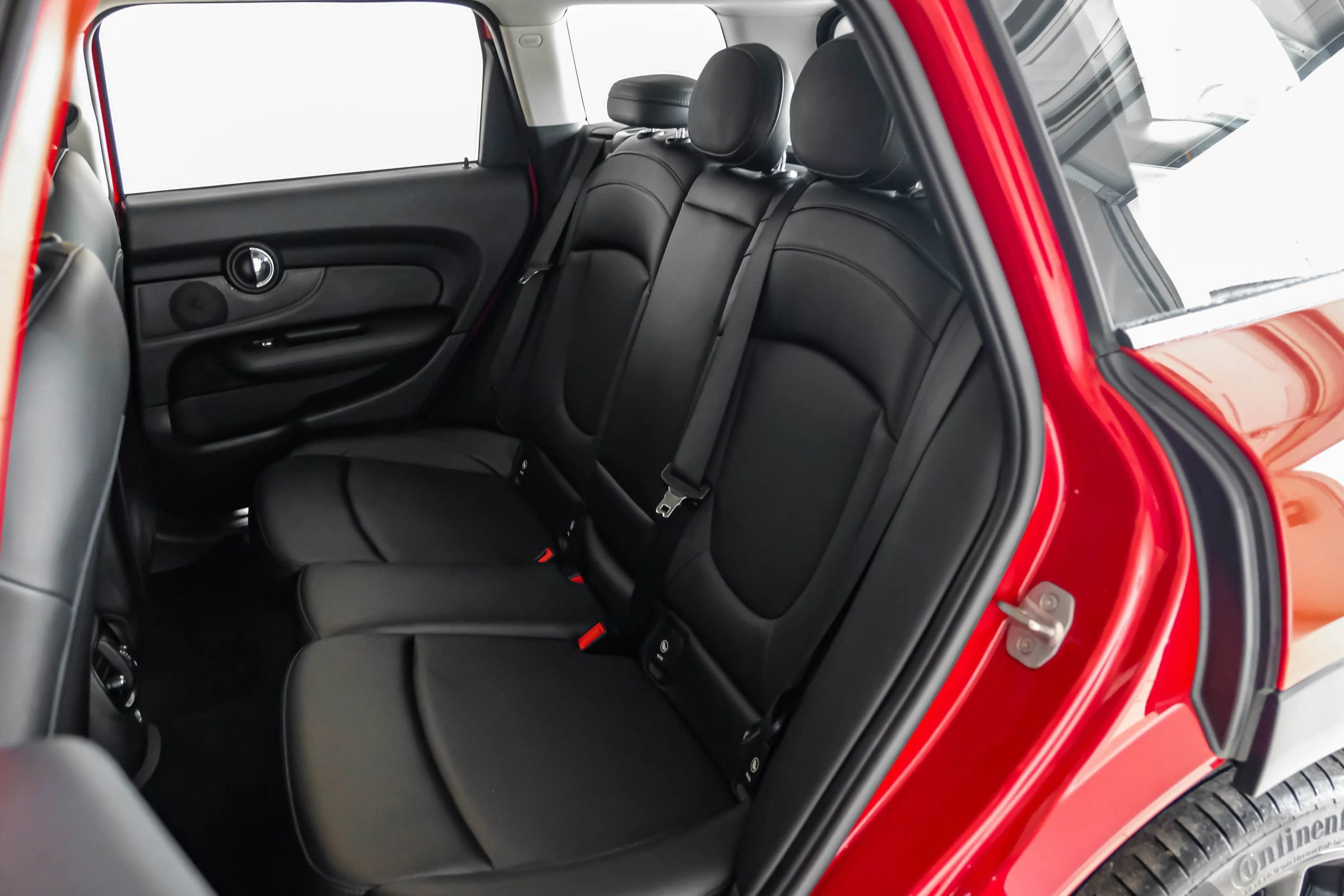 Used 2017 MINI Cooper Clubman ALL4 image 40