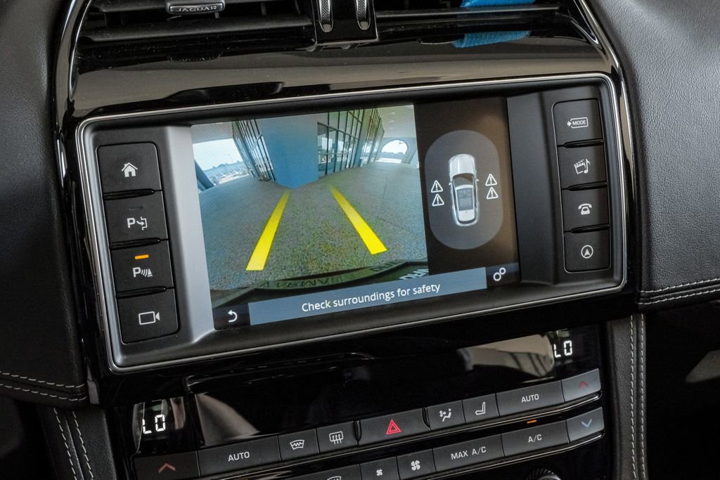 Used 2017 Jaguar F-PACE S image 24