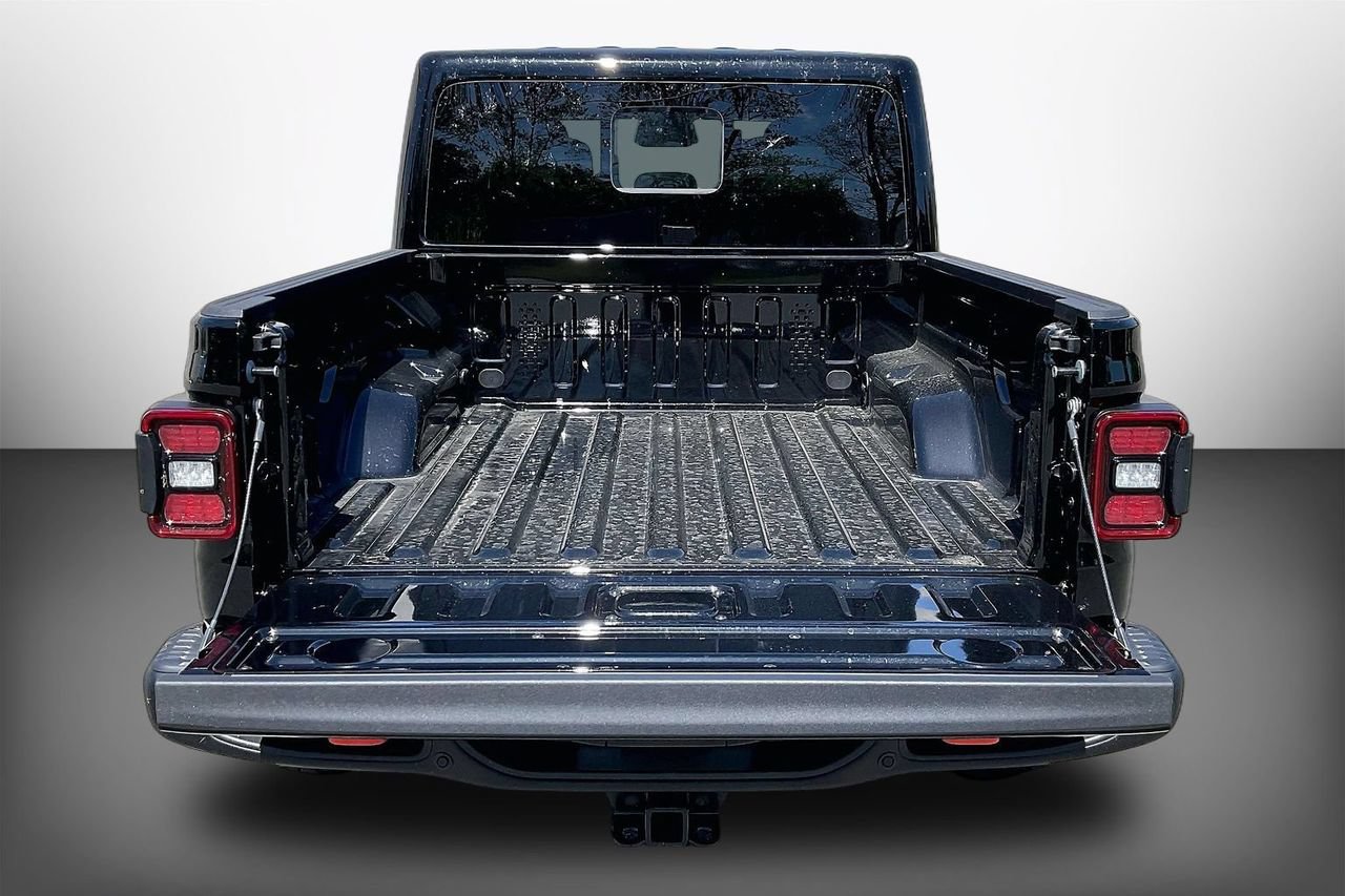 New 2026 Jeep Gladiator Mojave AWD/4WD image 23