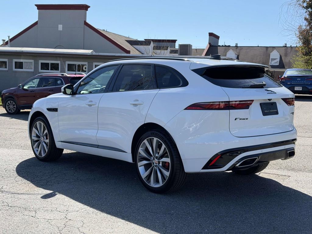 Used 2023 Jaguar F-PACE R-Dynamic S image 22