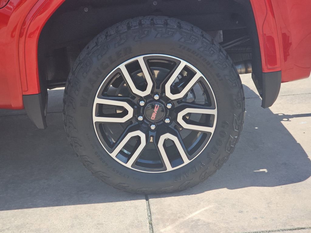 Used 2025 GMC Sierra 1500 AT4 w/ AT4 Premium Package image 38