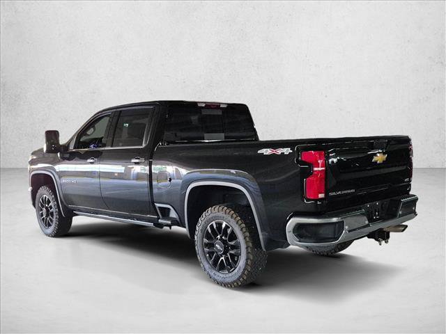Certified 2025 Chevrolet Silverado 2500 LTZ w/ LTZ Premium Package AWD/4WD image 8