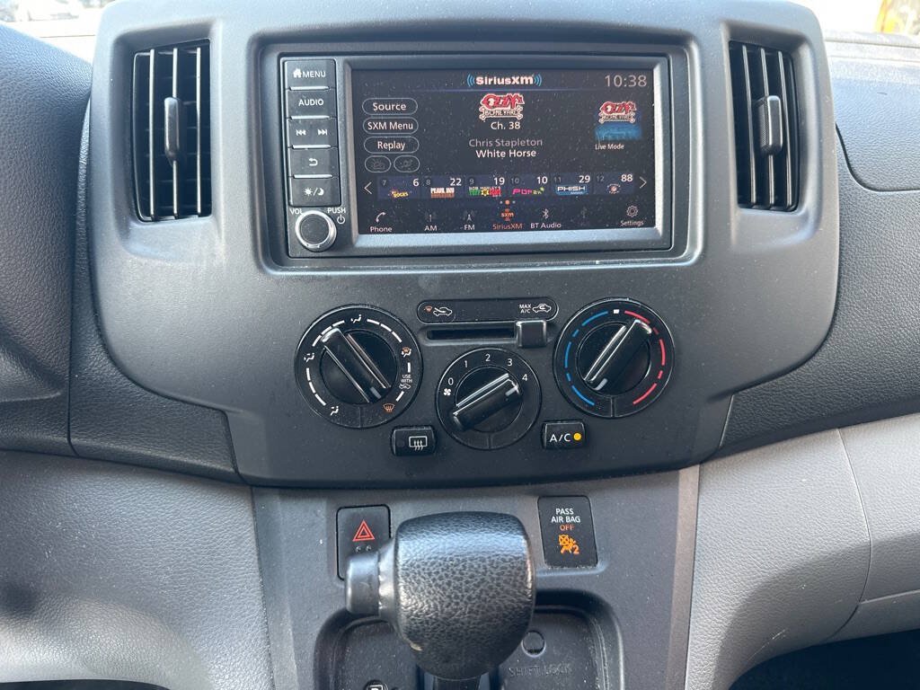Used 2020 Nissan NV200 SV w/ Sliding Glass Door Package FWD image 12