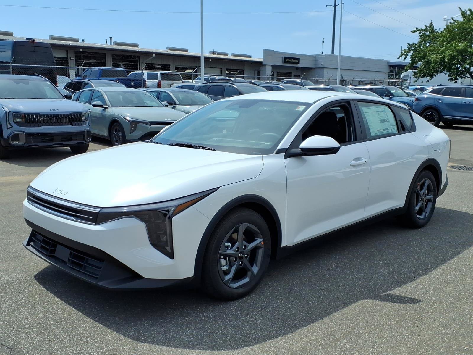 New 2026 Kia K4 FWD image 3