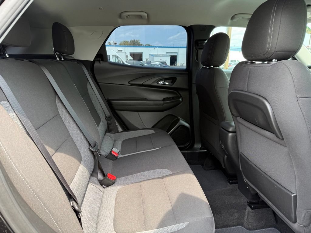 Used 2021 Chevrolet TrailBlazer LS AWD/4WD image 13