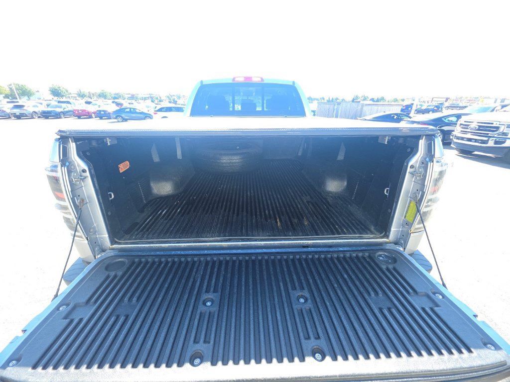Used 2013 Toyota Tundra 4x4 Double Cab w/ TRD Off-Road Pkg image 8