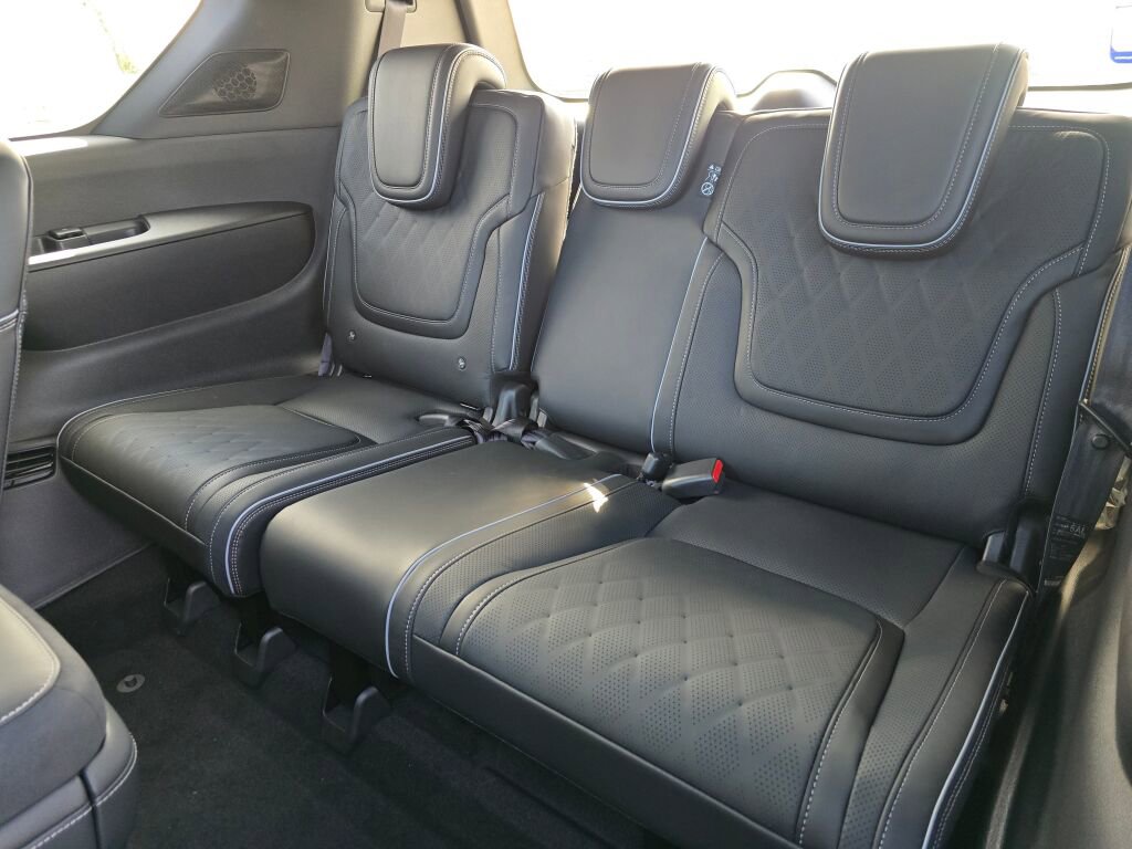 New 2025 INFINITI QX80 Autograph w/ Premium Cargo Package image 17