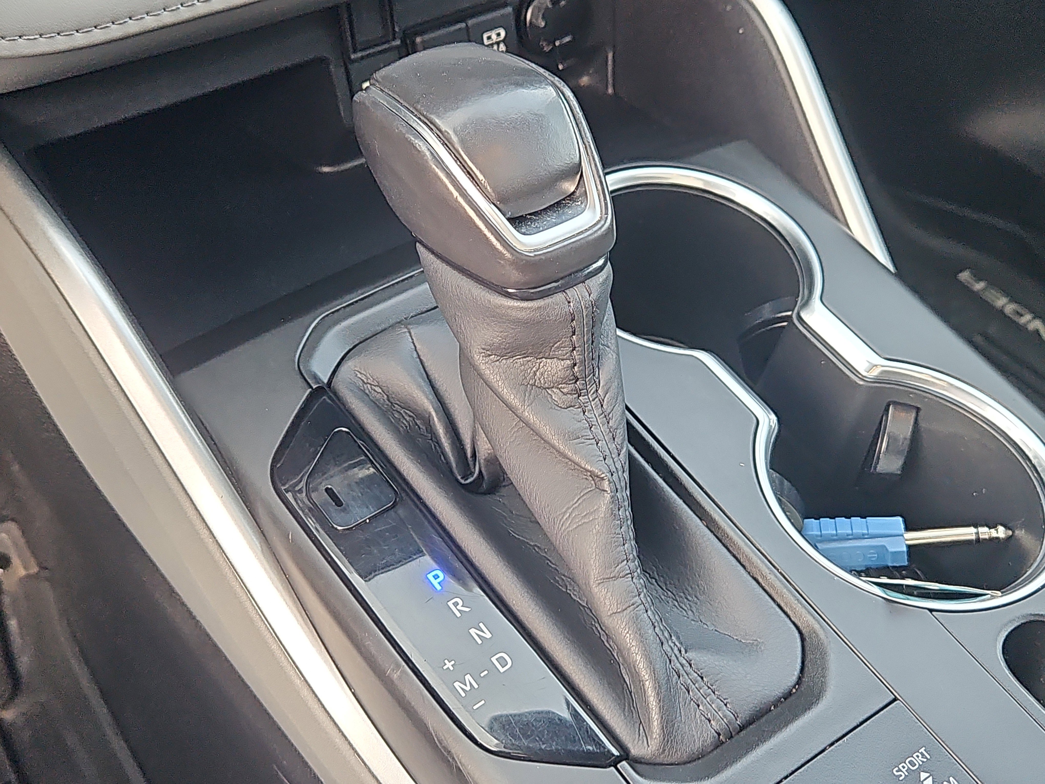 Used 2020 Toyota Highlander XLE image 19