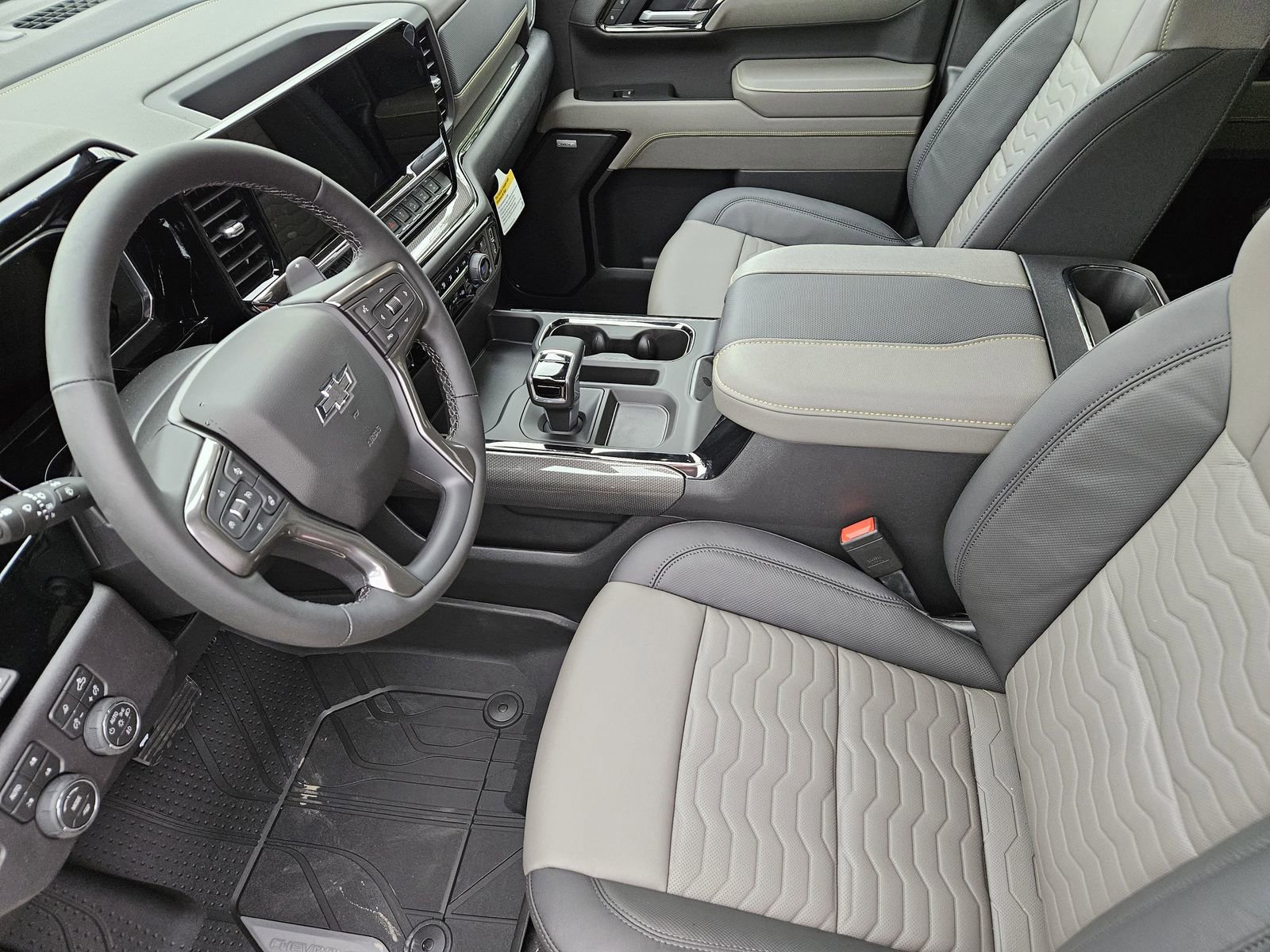 New 2026 Chevrolet Silverado 1500 ZR2 w/ LPO, Dark Essentials Package AWD/4WD image 16