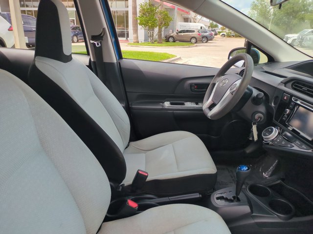 Used 2015 Toyota Prius C One FWD image 18